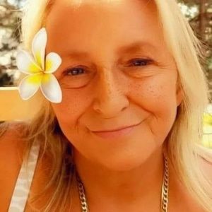 Meet your Posher, Denise